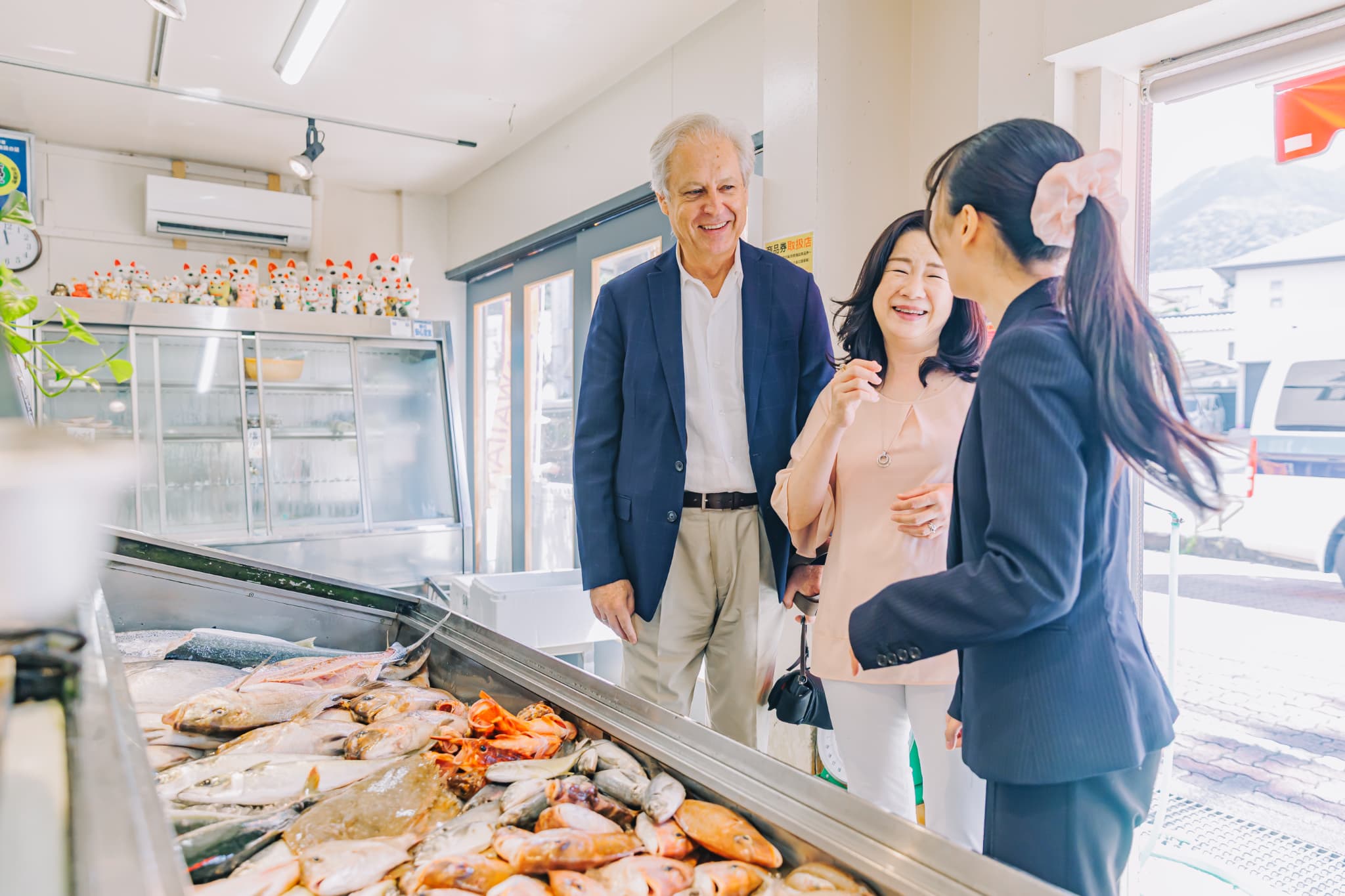 Ingredient shopping & hot-spring steam-oven cooking experience (with lunch)